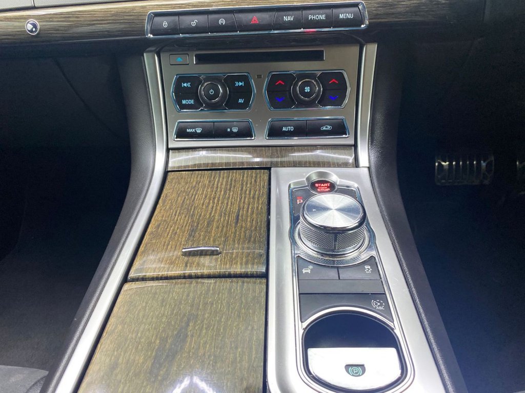 Used Jaguar XF 2014 for sale - 76670677: Photo 20