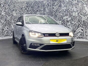 Used Volkswagen Polo 2016 for sale - 76345756: Photo