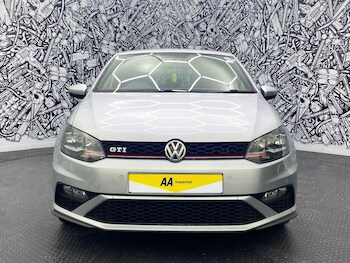 Used Volkswagen Polo 2016 for sale - 76345756: Photo