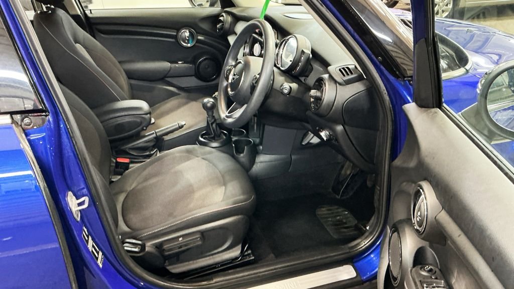 Used MINI Hatch 2018 for sale - 77520857: Photo 13