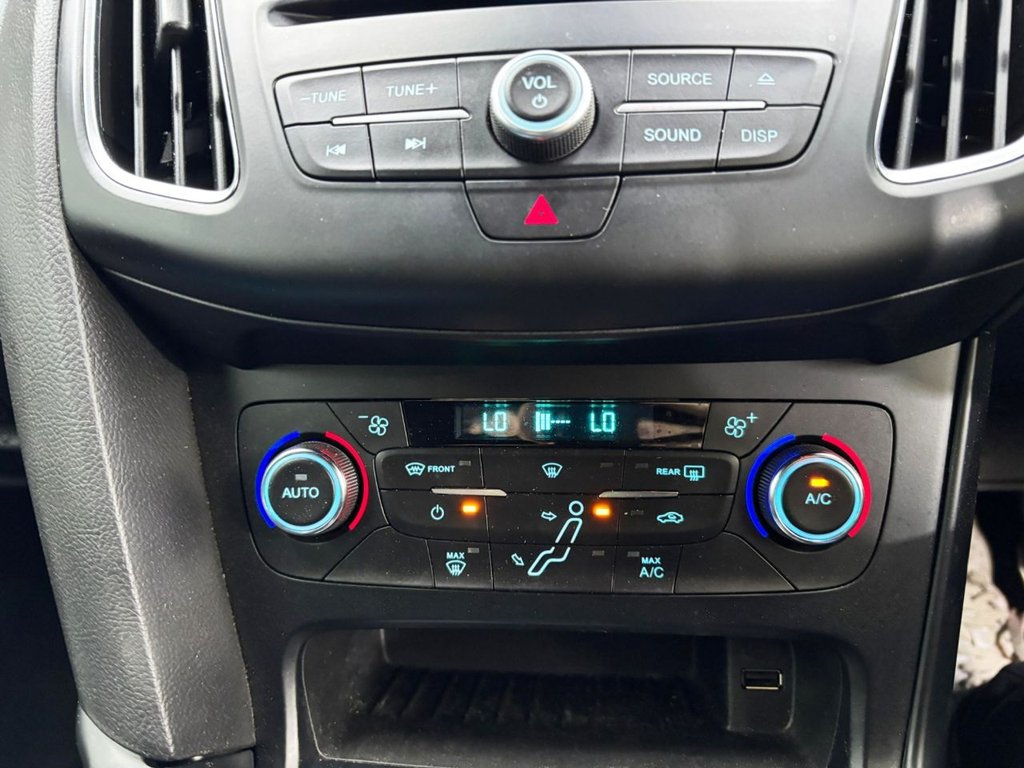 Used Ford Focus 2017 for sale - 76080328: Photo 20