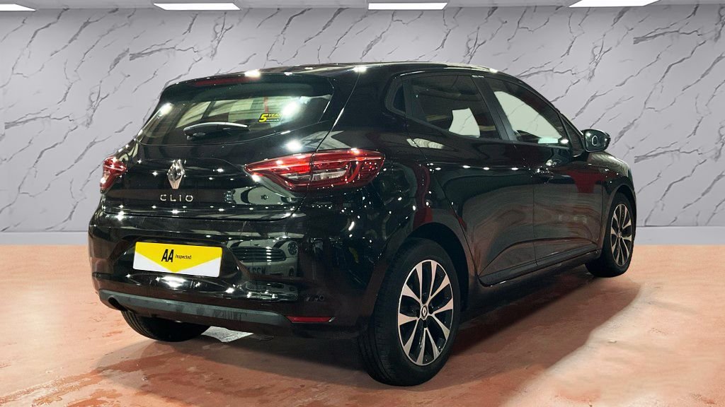 Used Renault Clio 2021 for sale - 76740222: Photo 4