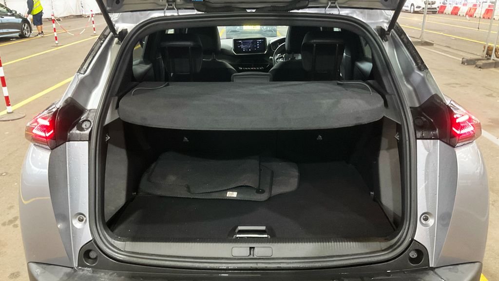 Used Peugeot 2008 2023 for sale - 76386576: Photo 12