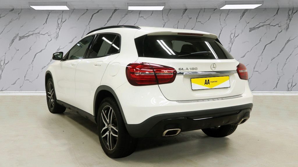 Used Mercedes-Benz GLA 2019 for sale - 77642986: Photo 5