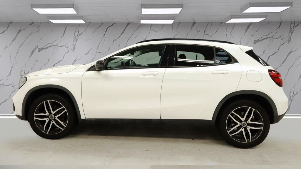 Used Mercedes-Benz GLA 2019 for sale - 77642986: Photo 8