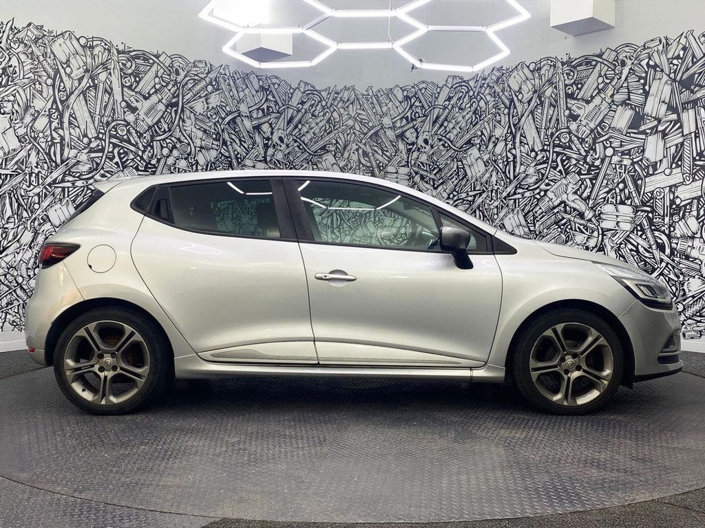 Used Renault Clio 2018 for sale - 76617772: Photo 12