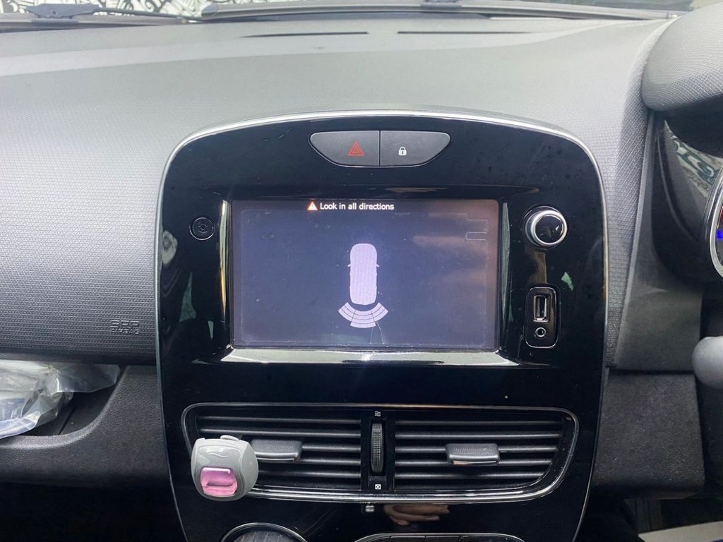 Used Renault Clio 2018 for sale - 76617772: Photo 17