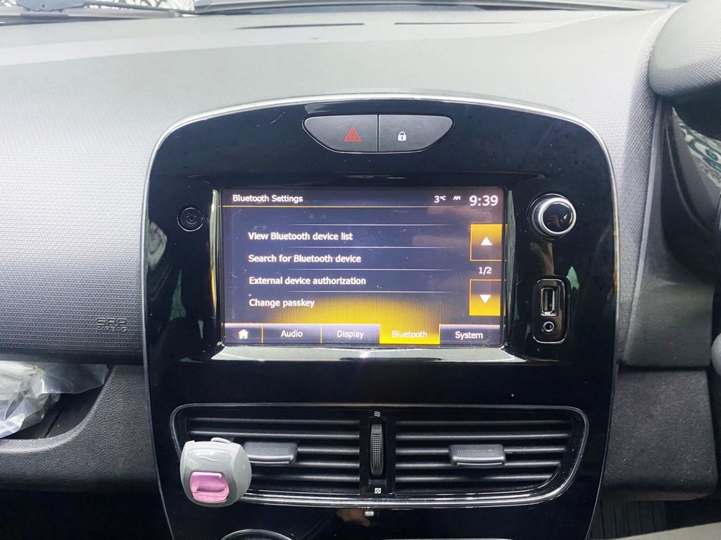 Used Renault Clio 2018 for sale - 76617772: Photo 18