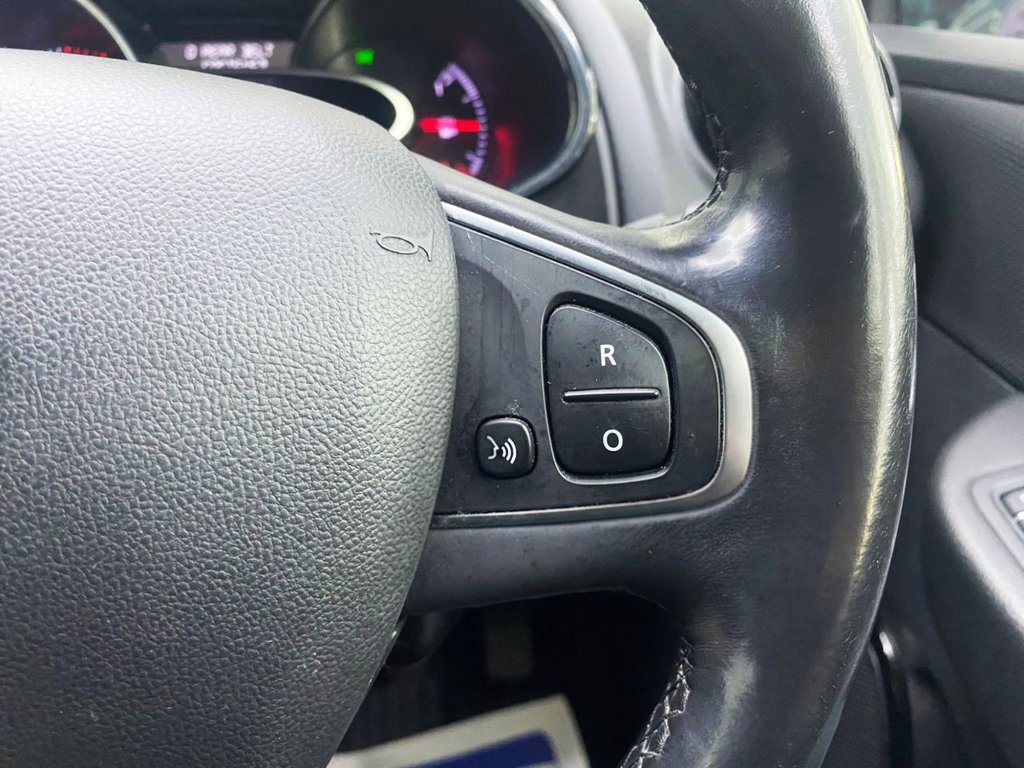Used Renault Clio 2018 for sale - 76617772: Photo 21