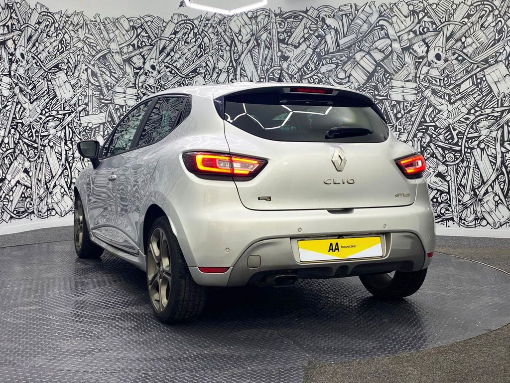 Used Renault Clio 2018 for sale - 76617772: Photo 9