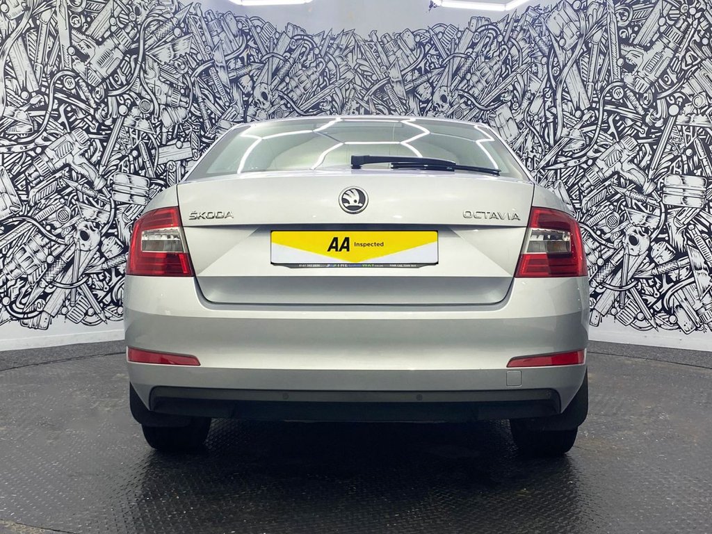 Used Skoda Octavia 2014 for sale - 77680286: Photo 11