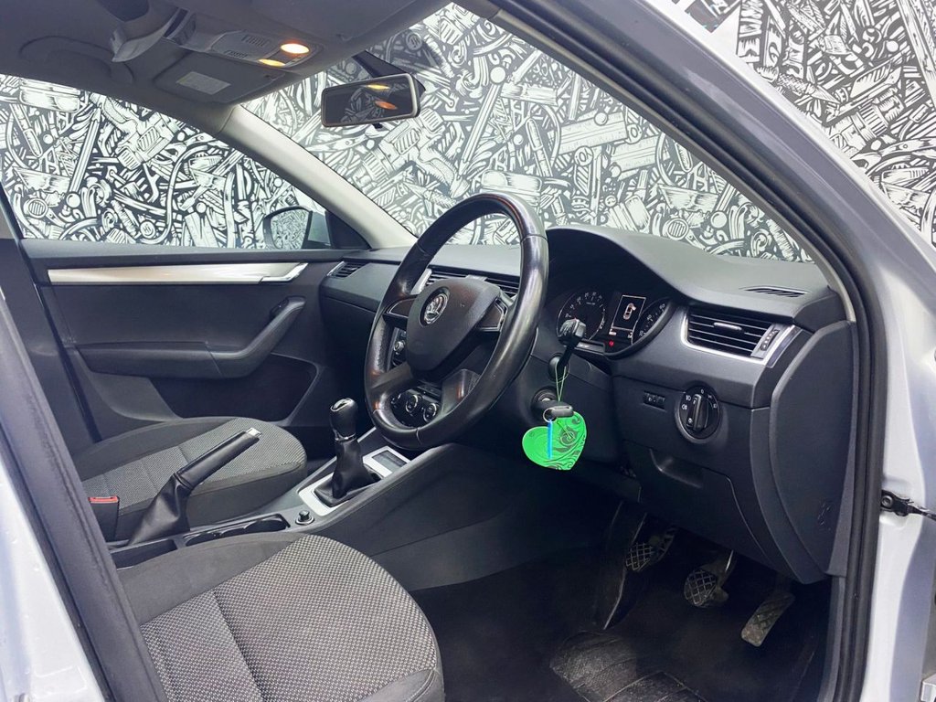 Used Skoda Octavia 2014 for sale - 77680286: Photo 25