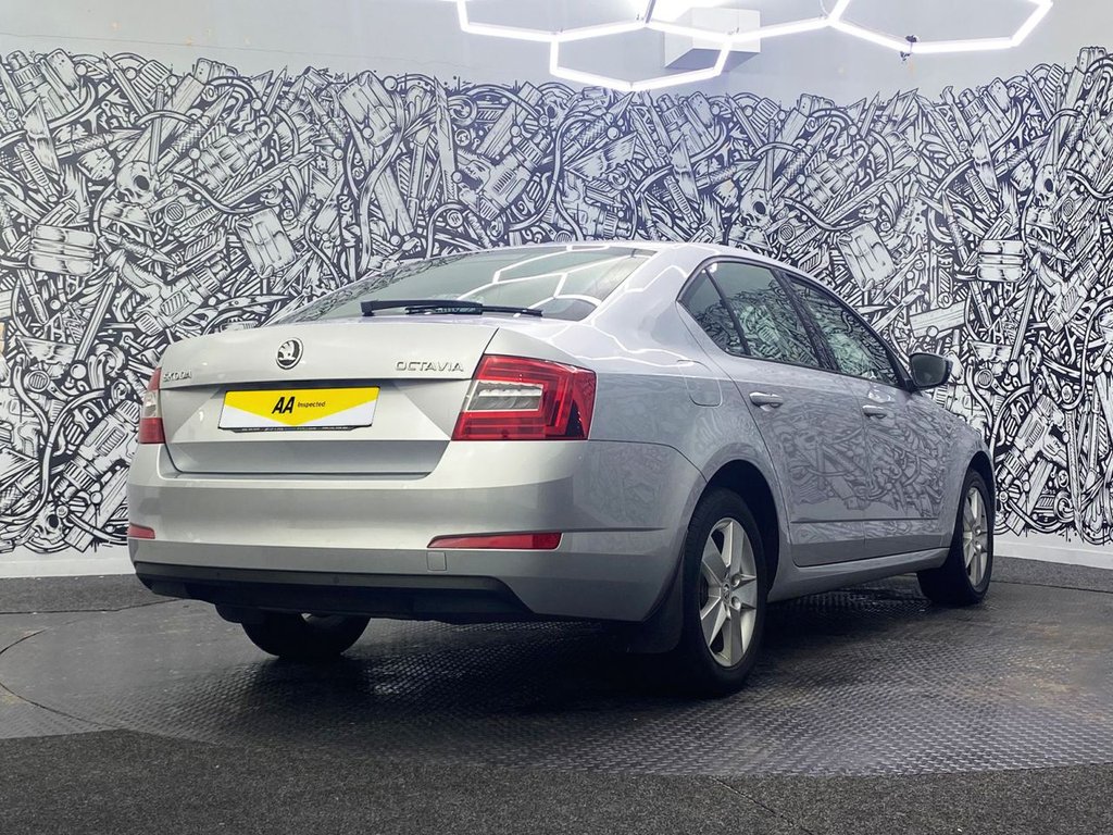 Used Skoda Octavia 2014 for sale - 77680286: Photo 9
