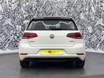 Used Volkswagen Golf 2019 for sale - 75033138: Photo
