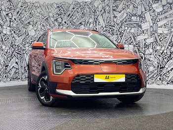 Used Kia Niro 2023 for sale - 76210556: Photo 4