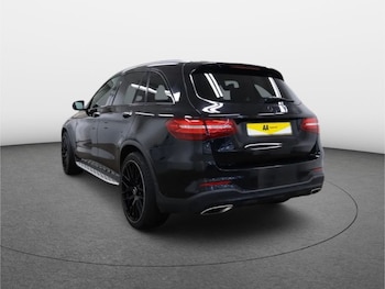 Used Mercedes-Benz GLC 2018 for sale - 75716077: Photo