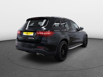 Used Mercedes-Benz GLC 2018 for sale - 75716077: Photo