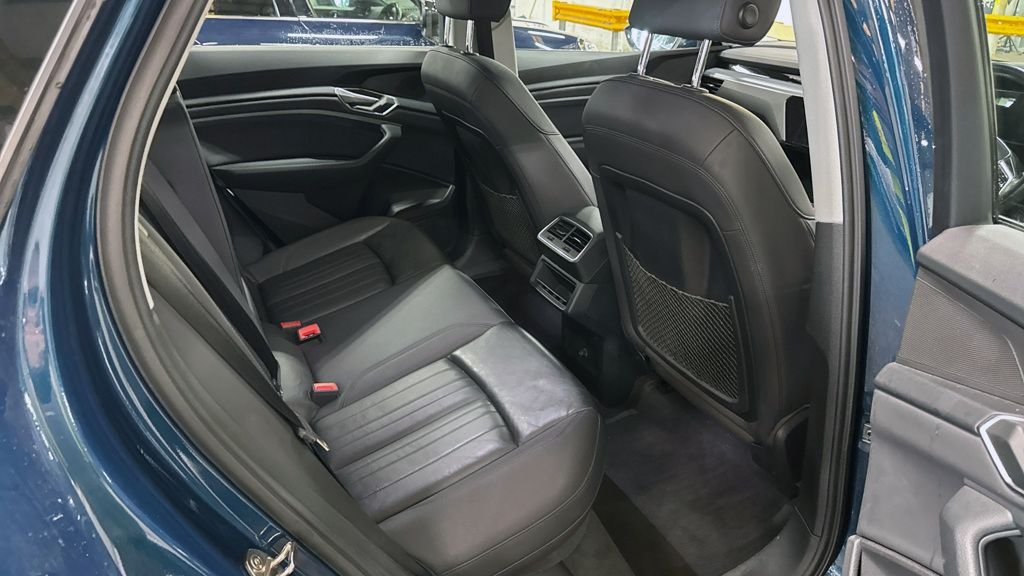 Used Audi e-tron 2021 for sale - 76118847: Photo 11