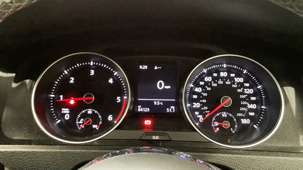 Used Volkswagen Golf 2016 for sale - 77557889: Photo 12