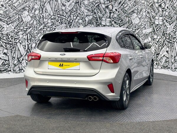 Used Ford Focus 2020 for sale - 76048023: Photo 11