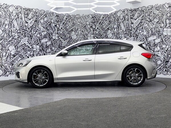 Used Ford Focus 2020 for sale - 76048023: Photo 12