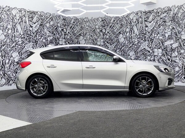 Used Ford Focus 2020 for sale - 76048023: Photo 14