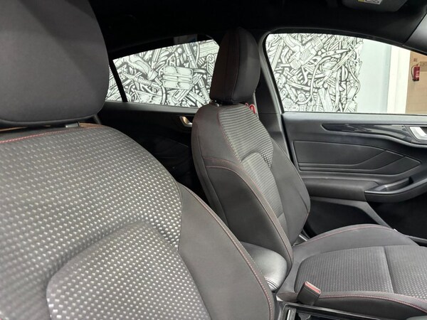 Used Ford Focus 2020 for sale - 76048023: Photo 22