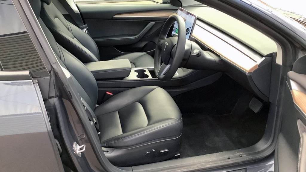 Used Tesla Model 3 2021 for sale - 76132633: Photo 10