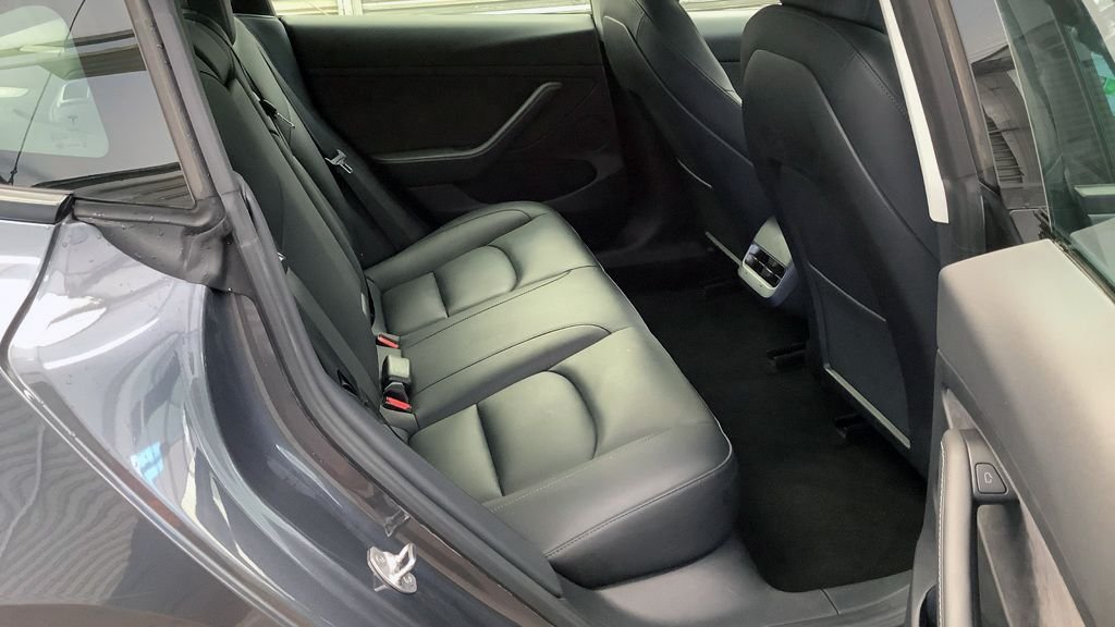 Used Tesla Model 3 2021 for sale - 76132633: Photo 11