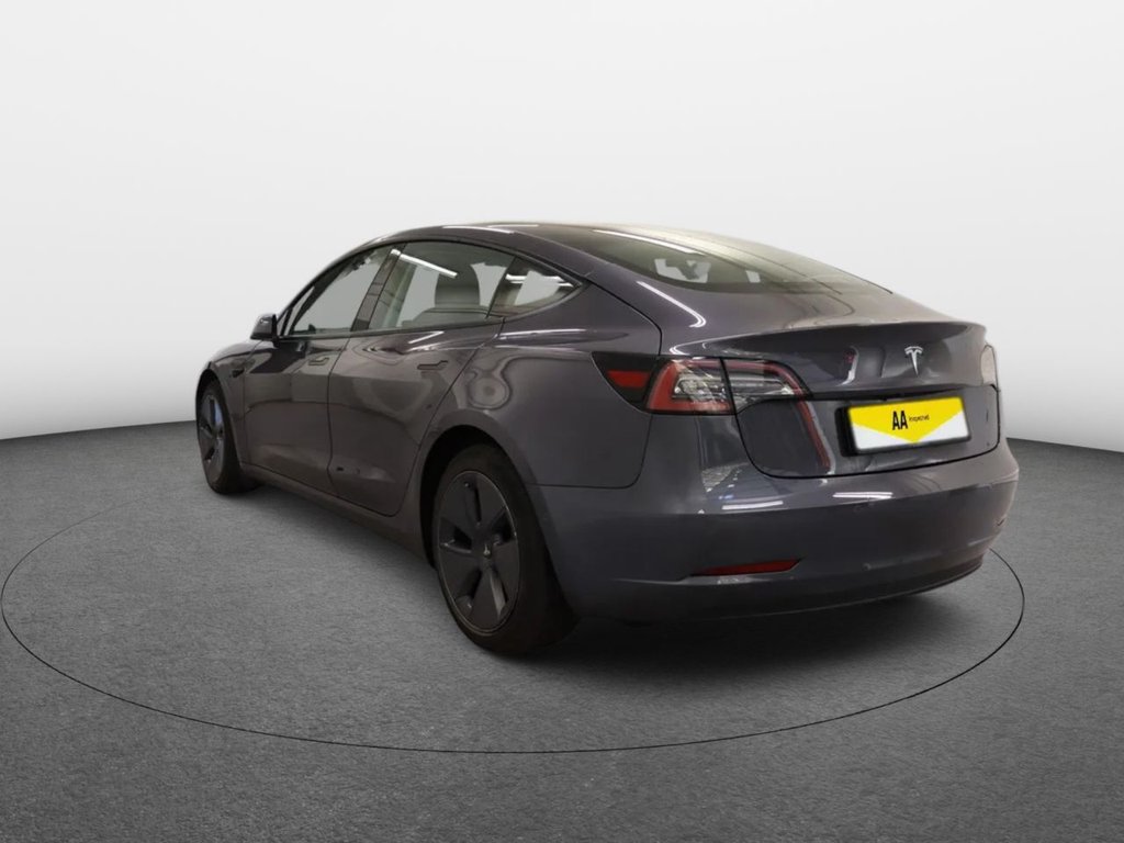 Used Tesla Model 3 2021 for sale - 76132633: Photo 4