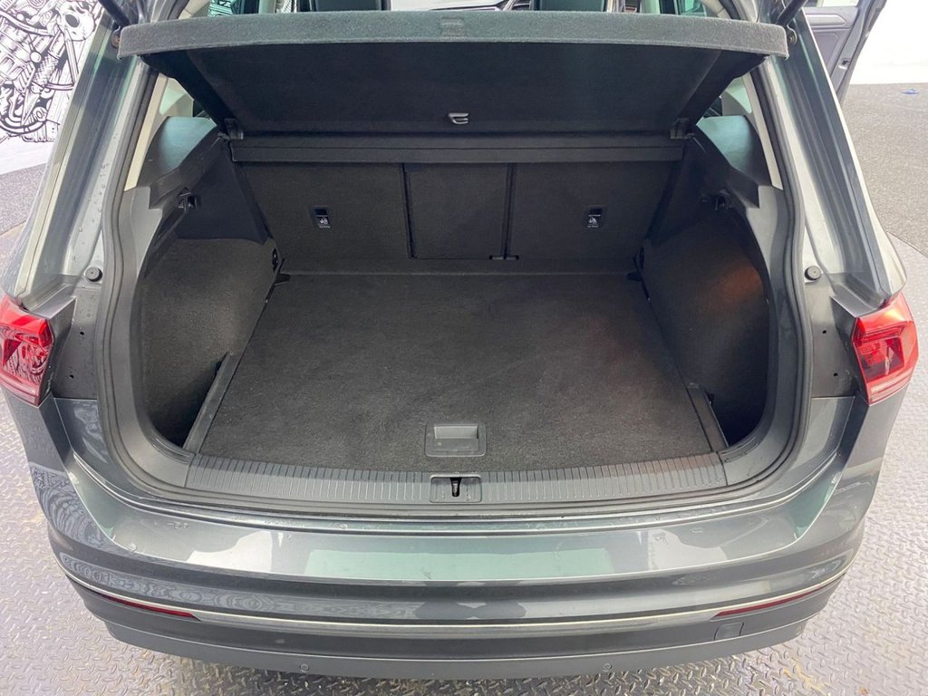 Used Volkswagen Tiguan 2018 for sale - 77806423: Photo 36