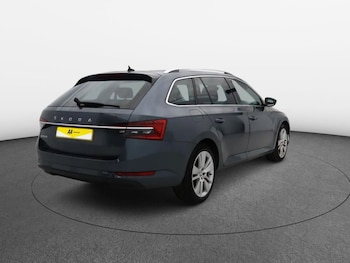 Used Skoda Superb 2021 for sale - 76396228: Photo