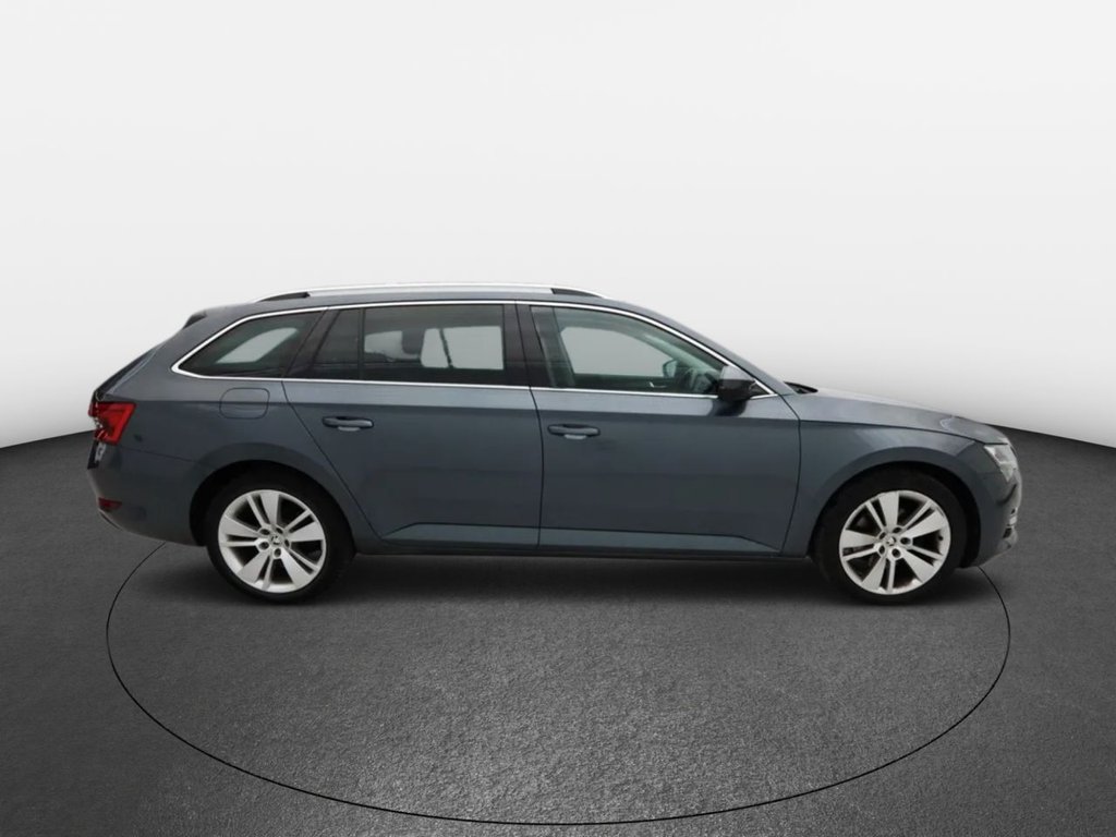 Used Skoda Superb 2021 for sale - 76396228: Photo 5
