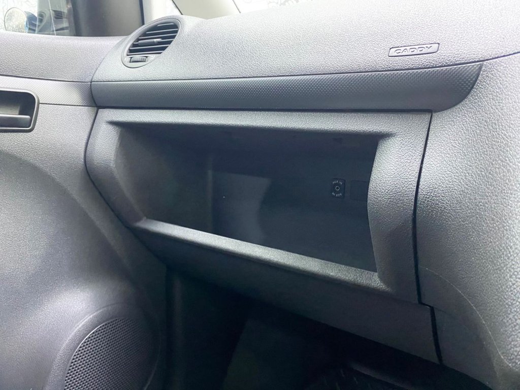 Used Volkswagen Caddy Maxi 2011 for sale - 77037660: Photo 14