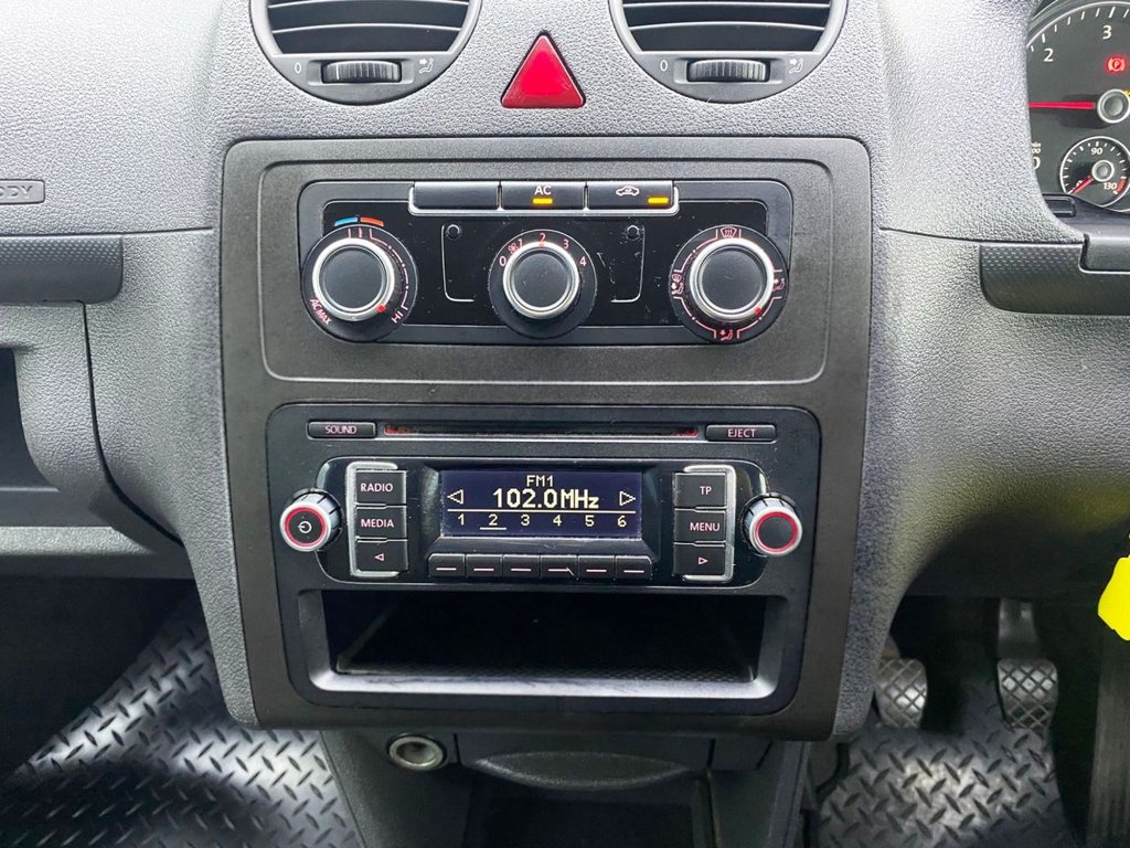 Used Volkswagen Caddy Maxi 2011 for sale - 77037660: Photo 16