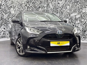 Used Toyota Yaris 2021 for sale - 75533818: Photo