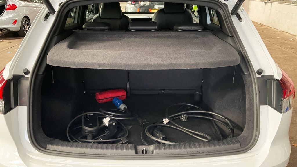 Used Audi Q4 e-tron 2022 for sale - 76396242: Photo 12