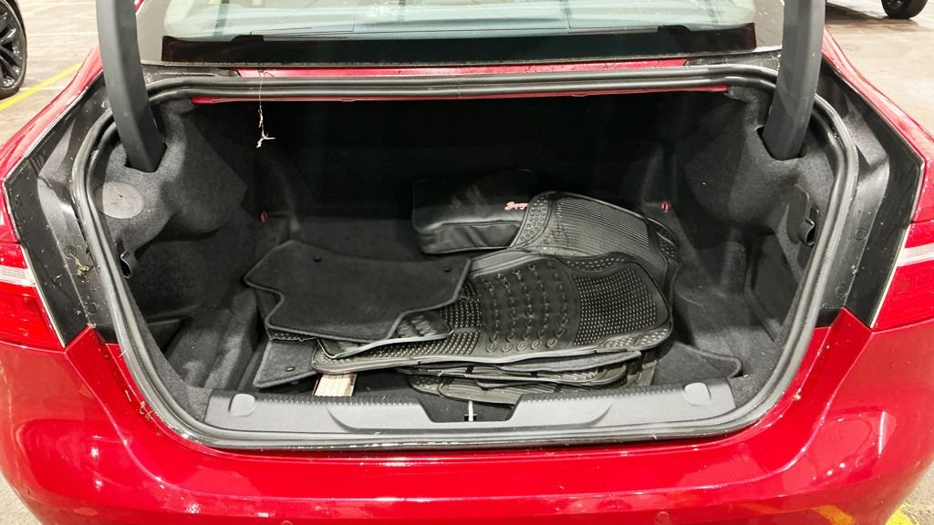 Used Jaguar XE 2017 for sale - 77384379: Photo 14