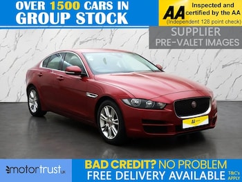 Used Jaguar XE 2017 for sale - 77384379: Photo