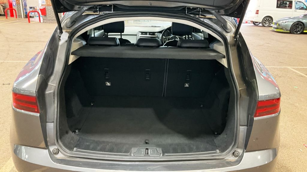 Used Jaguar E-Pace 2018 for sale - 77905430: Photo 13