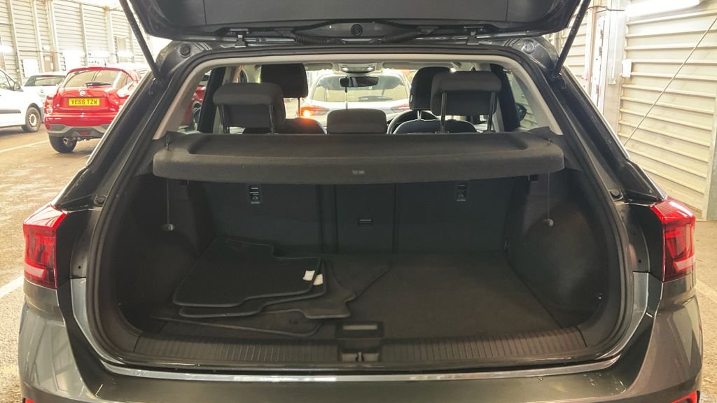 Used Volkswagen T-Roc 2022 for sale - 78145136: Photo 14