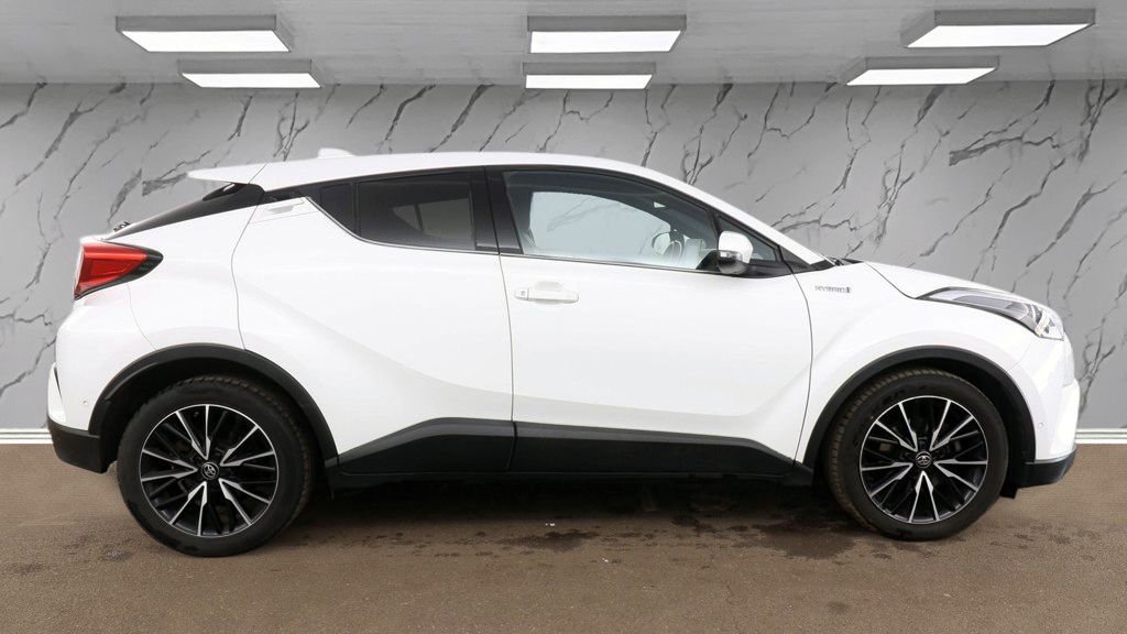 Used Toyota C-HR 2018 for sale - 77655137: Photo 7
