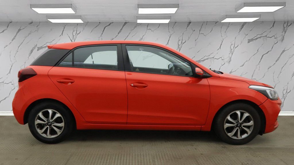 Used Hyundai i20 2019 for sale - 77064924: Photo 6