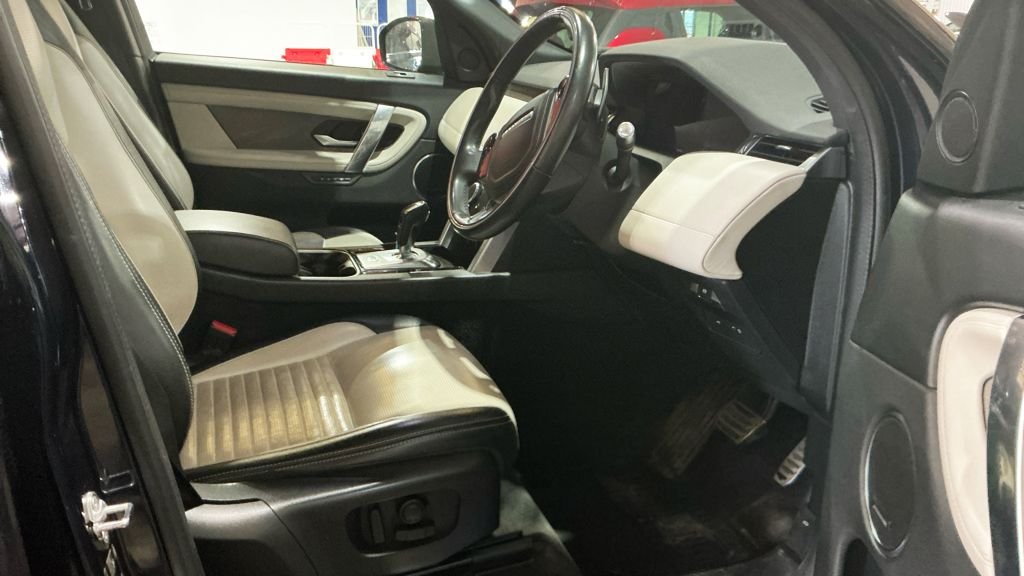 Used Land Rover Discovery Sport 2019 for sale - 78145258: Photo 12