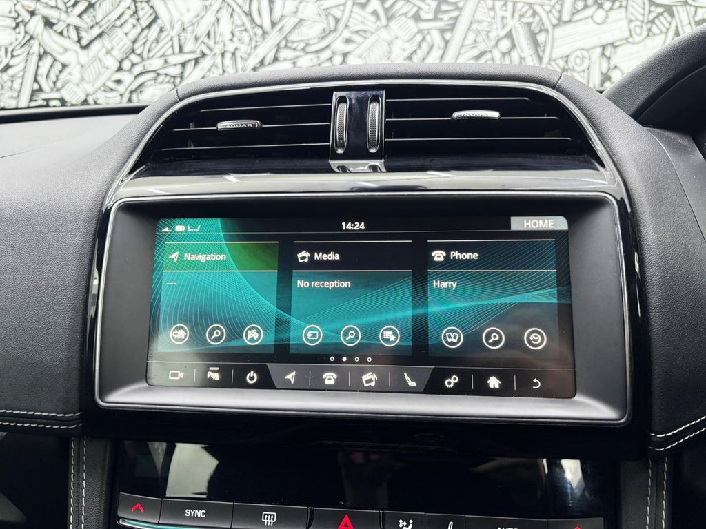 Used Jaguar F-Pace 2019 for sale - 77820693: Photo 17