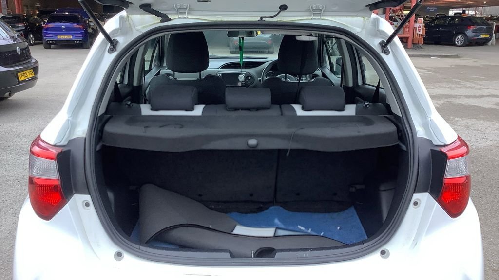 Used Toyota Yaris 2019 for sale - 77499244: Photo 15