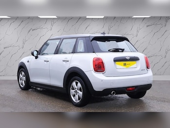 Used MINI Hatch 2020 for sale - 76406522: Photo