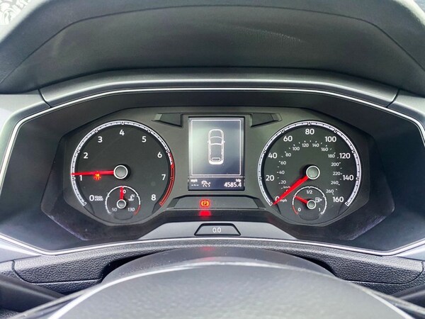 Used Volkswagen T-Roc 2021 for sale - 76010123: Photo 21