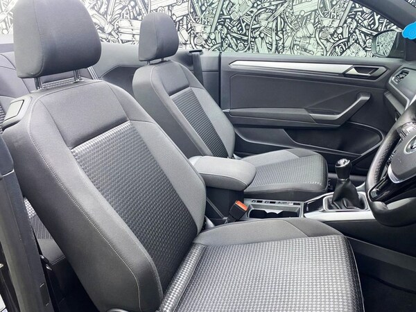 Used Volkswagen T-Roc 2021 for sale - 76010123: Photo 24
