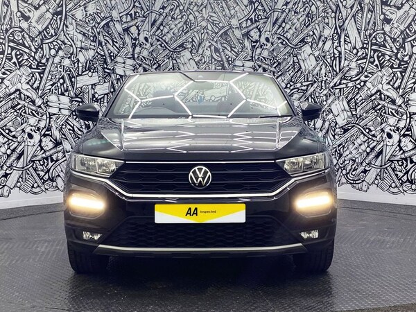 Used Volkswagen T-Roc 2021 for sale - 76010123: Photo 5